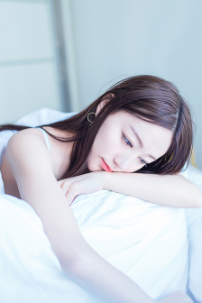 日本三级带黄在线观看